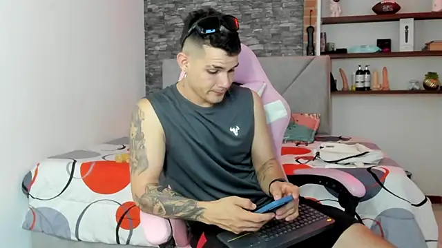 BooyHott  online show from 01/09/26, 07:21