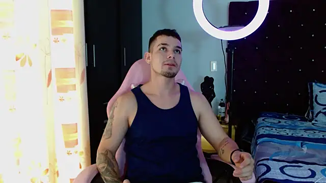 BooyHott  online show from 11/06/25, 07:07