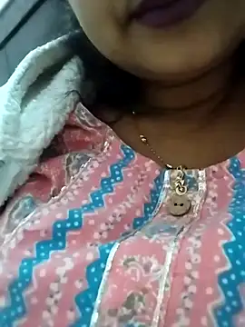 suzika  online show from 12/16/25, 04:50