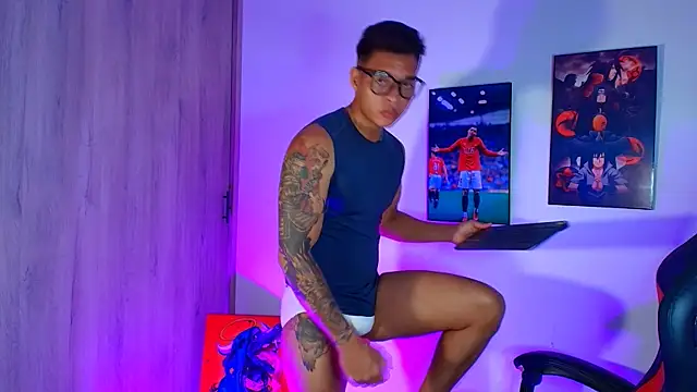 Snapshot of evan_greey chatting on 09/22/25, 06:19 evan greey online show from 09/22/25, 06:19