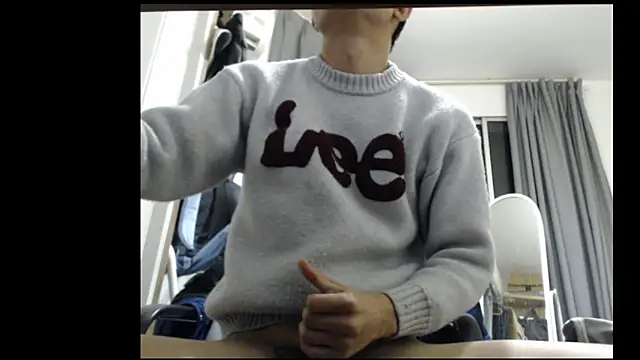 Snapshot of leeyoung_ chatting on 02/05/26, 01:40 leeyoung online show from 02/05/26, 01:40