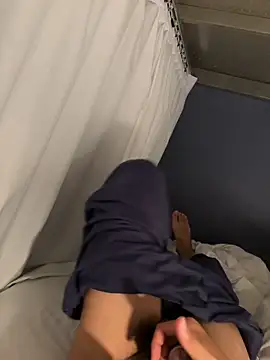 leeyoung  online show from 11/04/25, 05:17