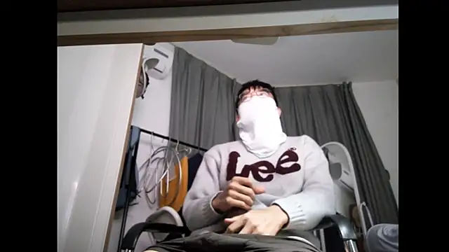 leeyoung  online show from 12/01/25, 11:55