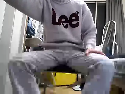 leeyoung  online show from 11/18/25, 02:20