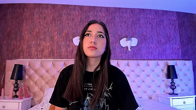 LiaaTurner online show from 09/21/25, 09:20