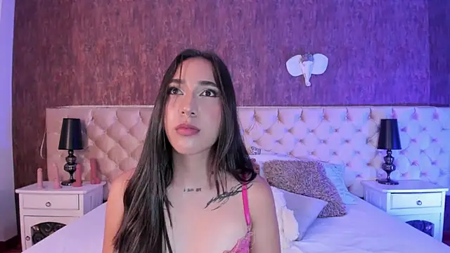 LiaaTurner online show from 09/26/25, 08:49