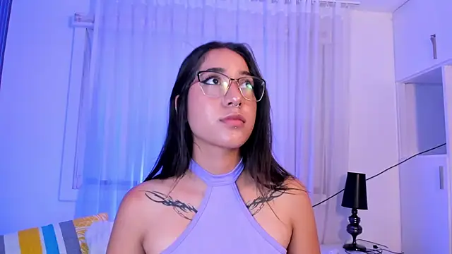 LiaaTurner online show from 10/01/25, 08:57