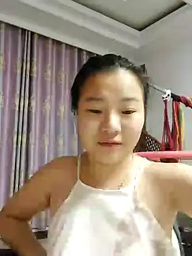 Snapshot of emiu_xinh03 chatting on 09/21/25, 01:05 emiu xinh03 online show from 09/21/25, 01:05
