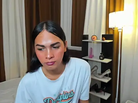 Snapshot of Sedictive_Samantha chatting on 11/26/25, 04:12 Sedictive Samantha online show from 11/26/25, 04:12