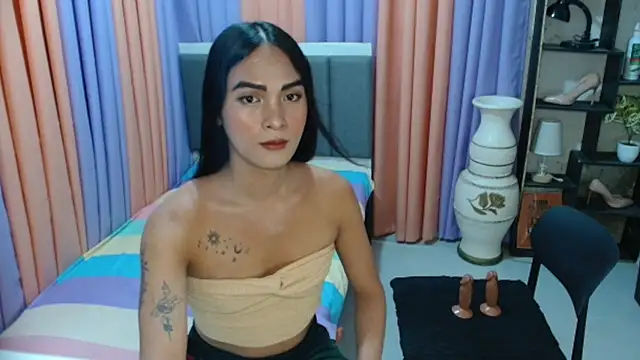 Snapshot of Sedictive_Samantha chatting on 09/22/25, 05:19 Sedictive Samantha online show from 09/22/25, 05:19