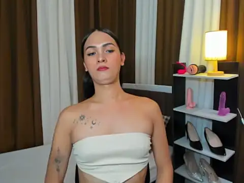 Snapshot of Sedictive_Samantha chatting on 10/28/25, 05:08 Sedictive Samantha online show from 10/28/25, 05:08