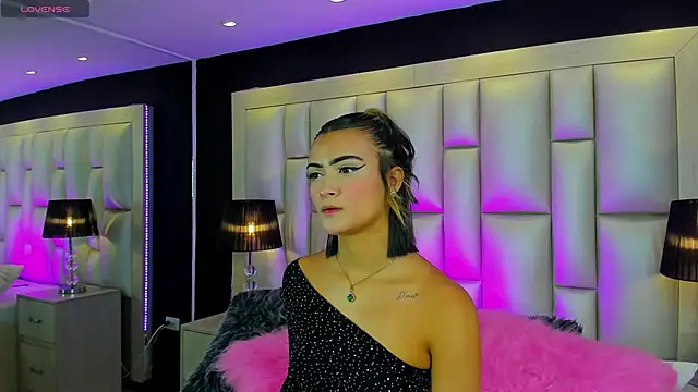 LuisaJonnes  online show from 11/02/25, 03:28