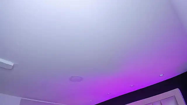 LuisaJonnes  online show from 11/25/25, 06:30