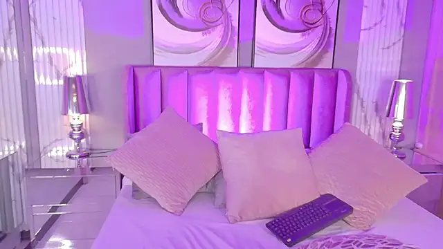 LuisaJonnes  online show from 09/21/25, 12:54