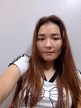 Snapshot of phuongxinhxan chatting on 10/09/25, 01:50 phuongxinhxan online show from 10/09/25, 01:50