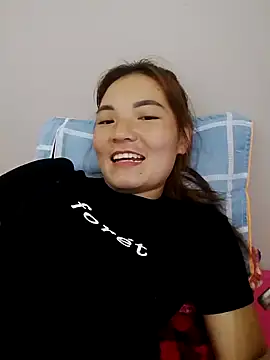 Snapshot of phuongxinhxan chatting on 11/11/25, 03:23 phuongxinhxan online show from 11/11/25, 03:23