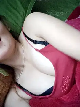 Snapshot of phuongxinhxan chatting on 10/28/25, 12:22 phuongxinhxan online show from 10/28/25, 12:22