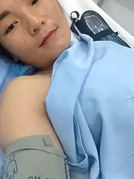 Snapshot of phuongxinhxan chatting on 10/14/25, 01:23 phuongxinhxan online show from 10/14/25, 01:23