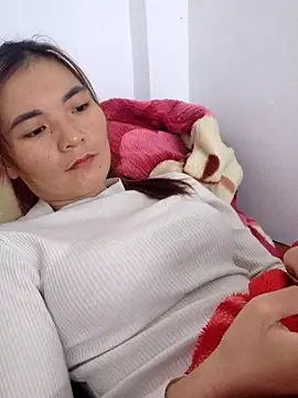 Snapshot of phuongxinhxan chatting on 12/16/25, 02:38 phuongxinhxan online show from 12/16/25, 02:38