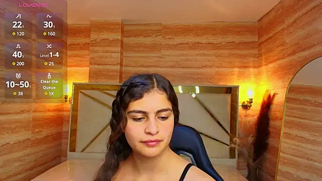Snapshot of dany_r_ chatting on 10/09/25, 01:44 dany r online show from 10/09/25, 01:44