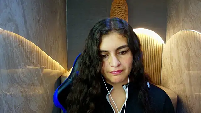 dany r  online show from 11/11/25, 01:39