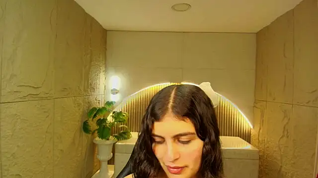 dany r  online show from 12/22/25, 12:49