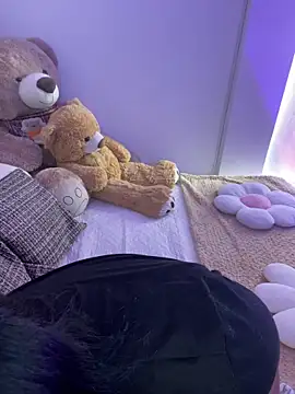 Mericute  online show from 03/18/26, 01:42