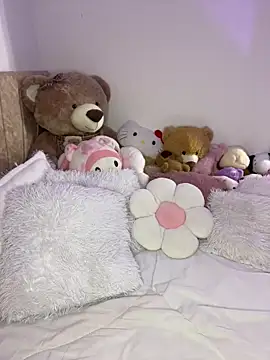 Mericute  online show from 02/05/26, 02:07