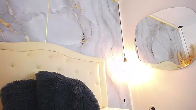 Samy moore14 online show from 10/21/25, 02:27