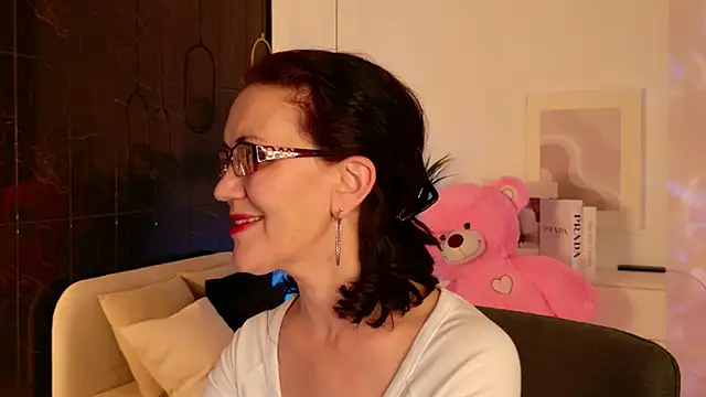 Irene Marlow online show from 03/18/26, 01:57