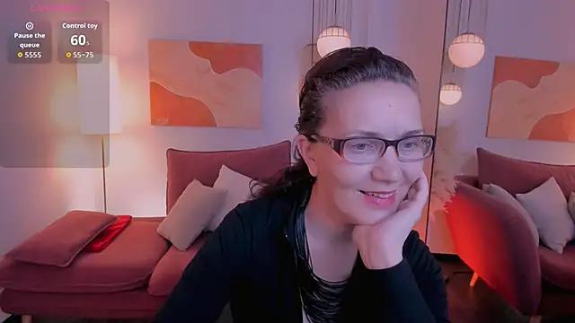 Irene Marlow online show from 10/19/25, 01:36