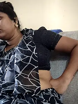 sweetqueen143 online show from 10/10/25, 04:46