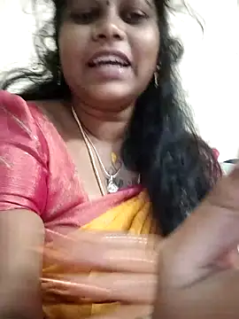 sweetqueen143 online show from 10/18/25, 06:21