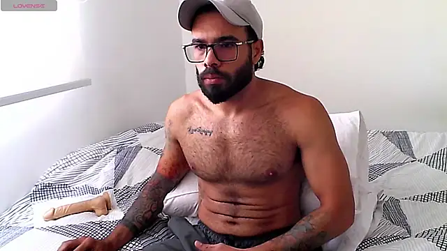 htrebor87 online show from 03/30/26, 04:30