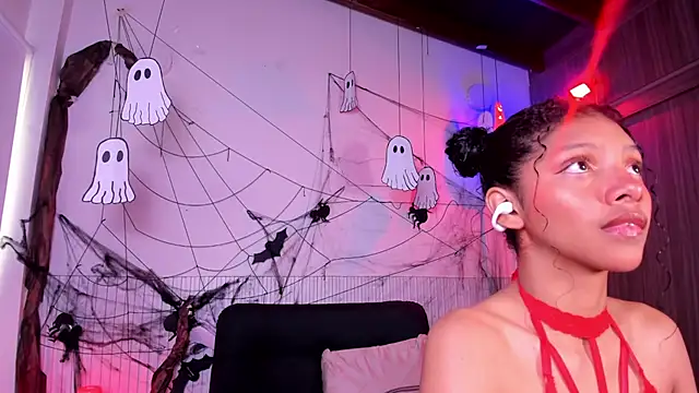 natalia blue online show from 11/06/25, 05:39