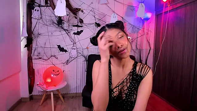 natalia blue online show from 10/30/25, 02:58