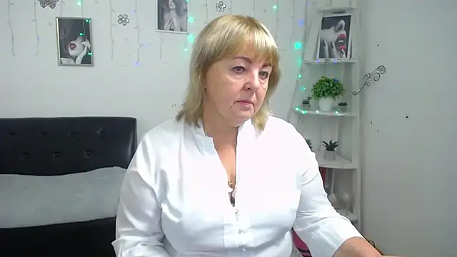 Snapshot of MilenaWedxy chatting on 10/07/25, 04:46 MilenaWedxy online show from 10/07/25, 04:46