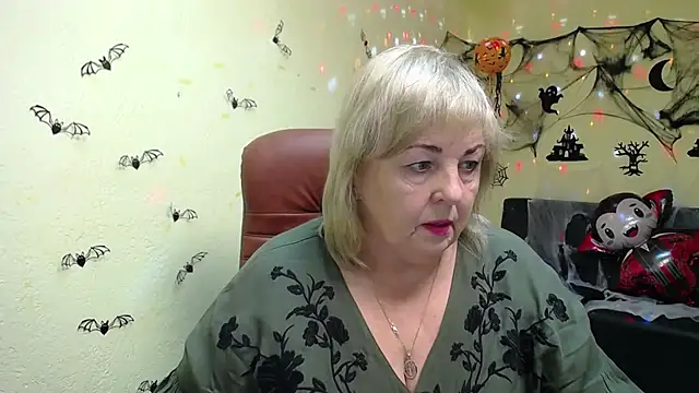 Snapshot of MilenaWedxy chatting on 11/03/25, 12:09 MilenaWedxy online show from 11/03/25, 12:09