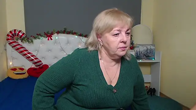 Snapshot of MilenaWedxy chatting on 12/16/25, 06:06 MilenaWedxy online show from 12/16/25, 06:06