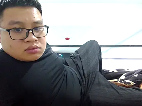 loveninja online show from 12/15/25, 01:17