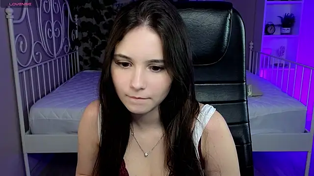 Daniels Beth online show from 09/23/25, 04:14