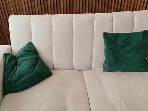 Snapshot of dirty_feelena chatting on 01/19/26, 04:11 dirty feelena online show from 01/19/26, 04:11