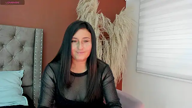 Snapshot of angela_fiory chatting on 10/31/25, 11:51 angela fiory online show from 10/31/25, 11:51