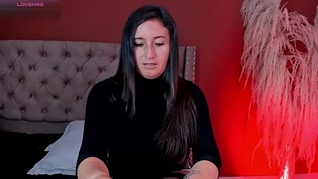 Snapshot of angela_fiory chatting on 10/28/25, 09:36 angela fiory online show from 10/28/25, 09:36