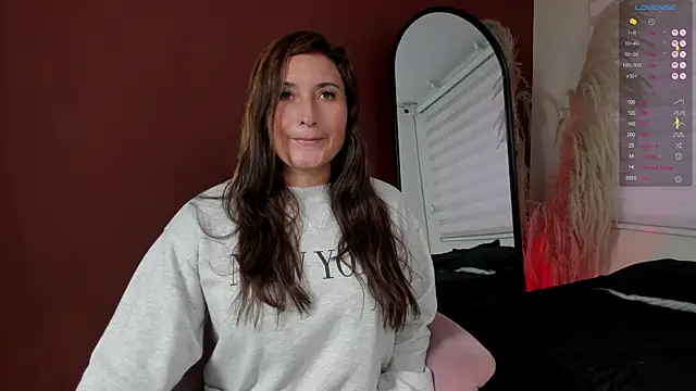 Snapshot of angela_fiory chatting on 04/29/26, 07:53 angela fiory online show from 04/29/26, 07:53