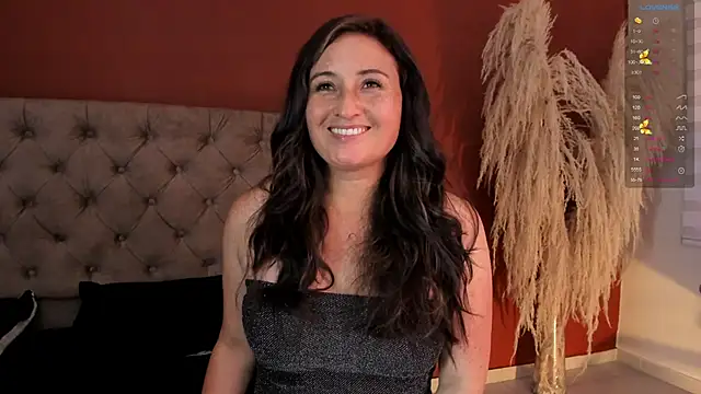 Snapshot of angela_fiory chatting on 11/13/25, 08:46 angela fiory online show from 11/13/25, 08:46