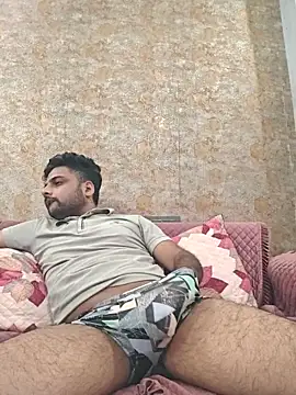 Snapshot of monsterdick0011 chatting on 10/31/25, 12:57 monsterdick0011 online show from 10/31/25, 12:57