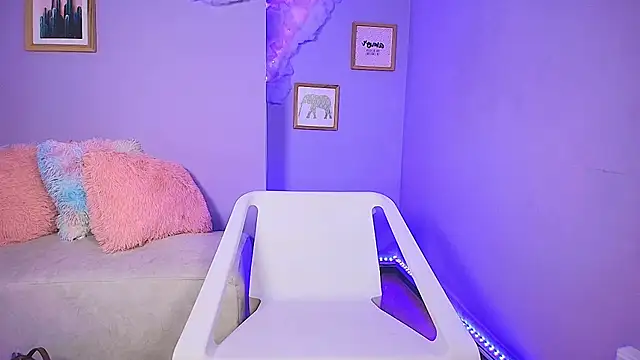 cat nasty online show from 11/21/25, 10:09