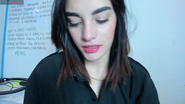 Snapshot of Maddy_Rouse1 chatting on 10/02/25, 03:32 Maddy Rouse1 online show from 10/02/25, 03:32