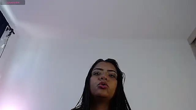 Snapshot of Camila_Torresss chatting on 04/25/26, 05:10 Camila Torresss online show from 04/25/26, 05:10